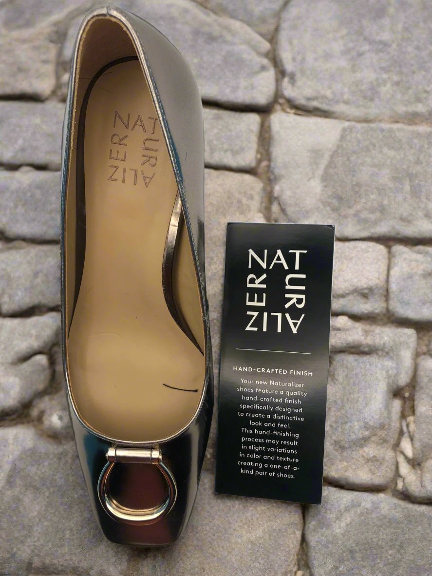 Naturalizer Kalissa Pewter Metal Pumps Size 8