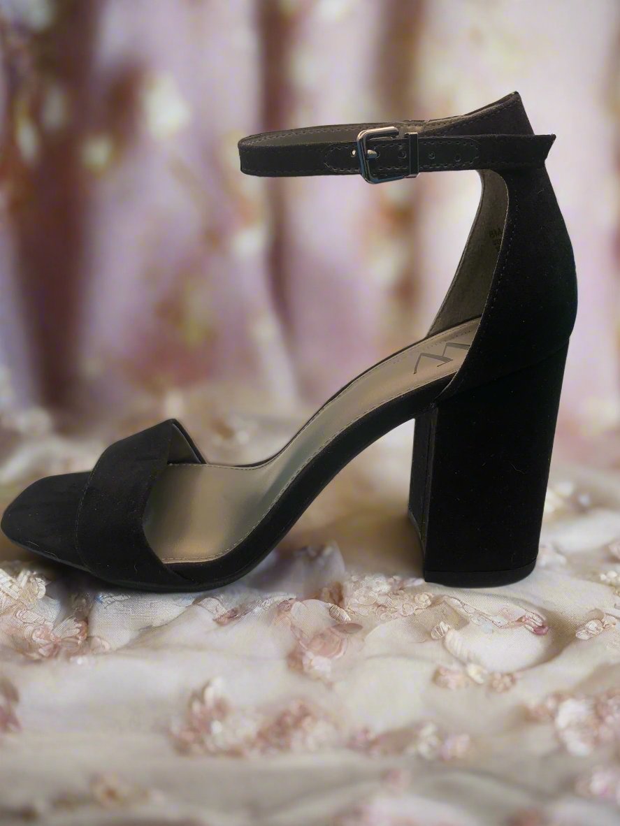 Worthington Becklyn Block Heels size 8