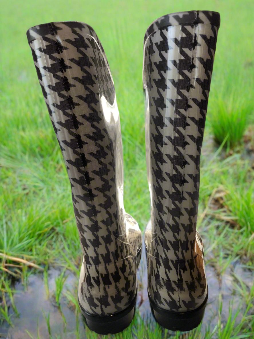 Columbia Houndstooth Rain boots