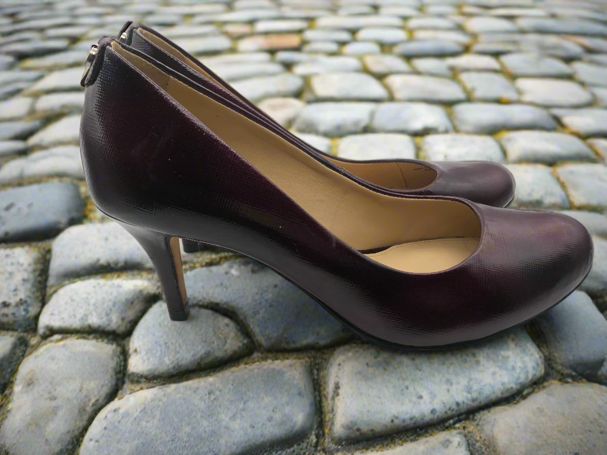 Antonio Melani Burgundy Kitten Heel Pump