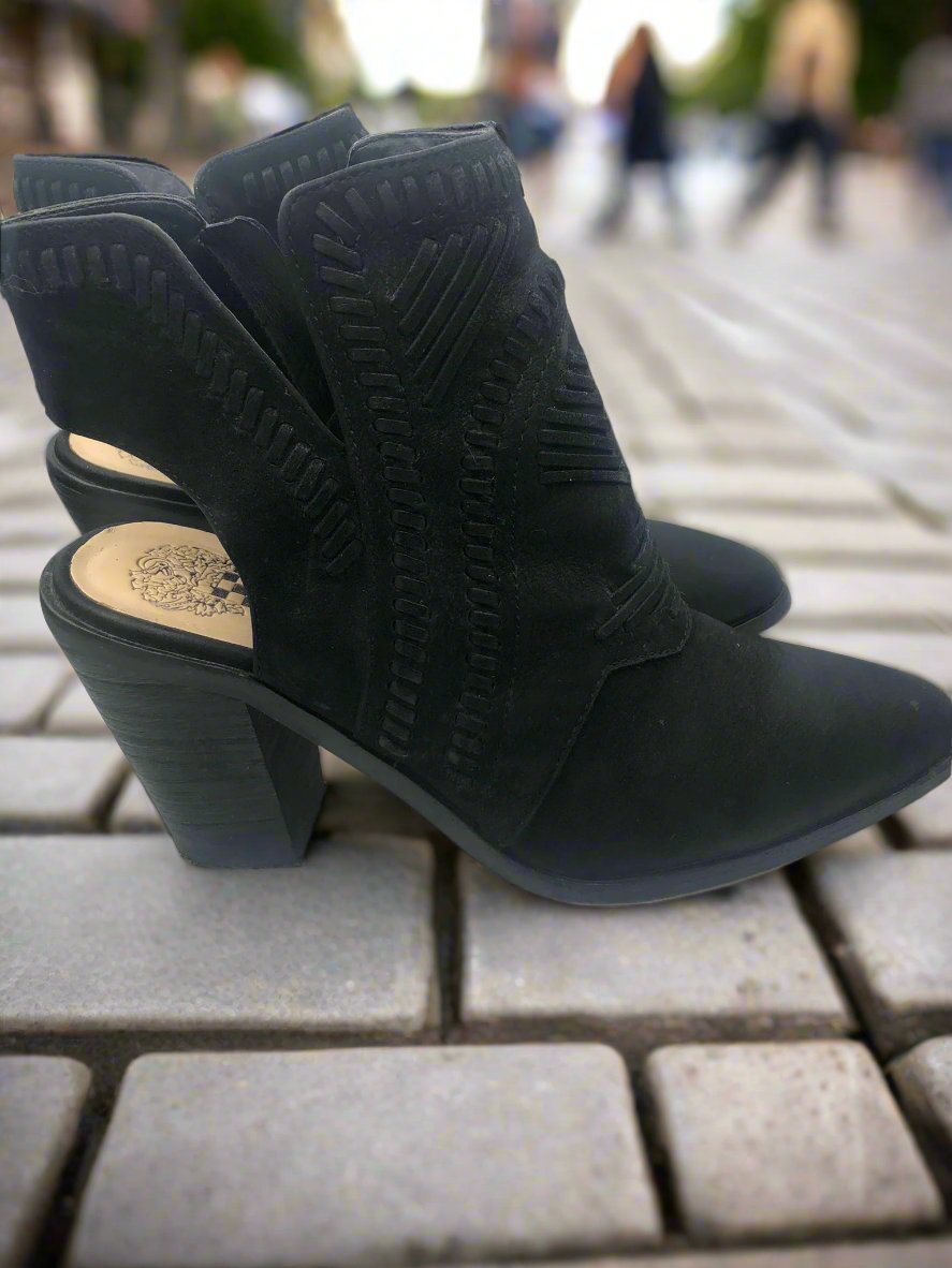 Vince Camuto Binks Ankle Bootie Size 8