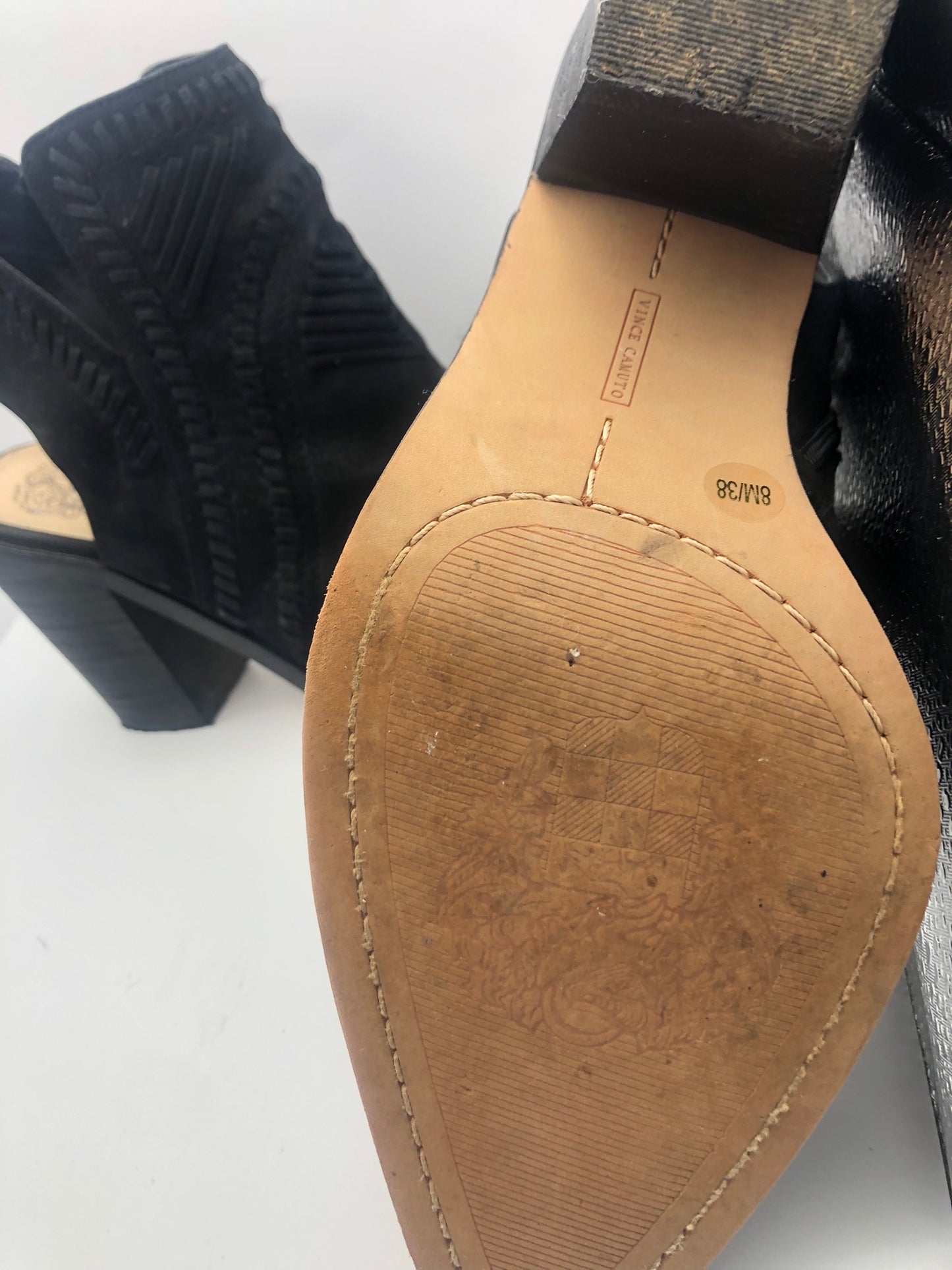 Vince Camuto Binks Ankle Bootie Size 8