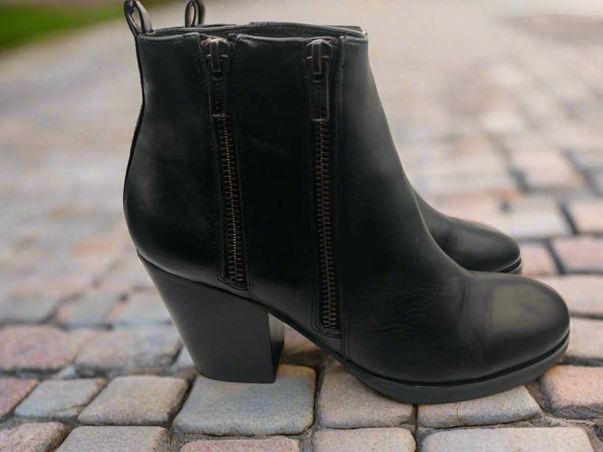 Aldo Black Leather Double Zipper Ankle Boots