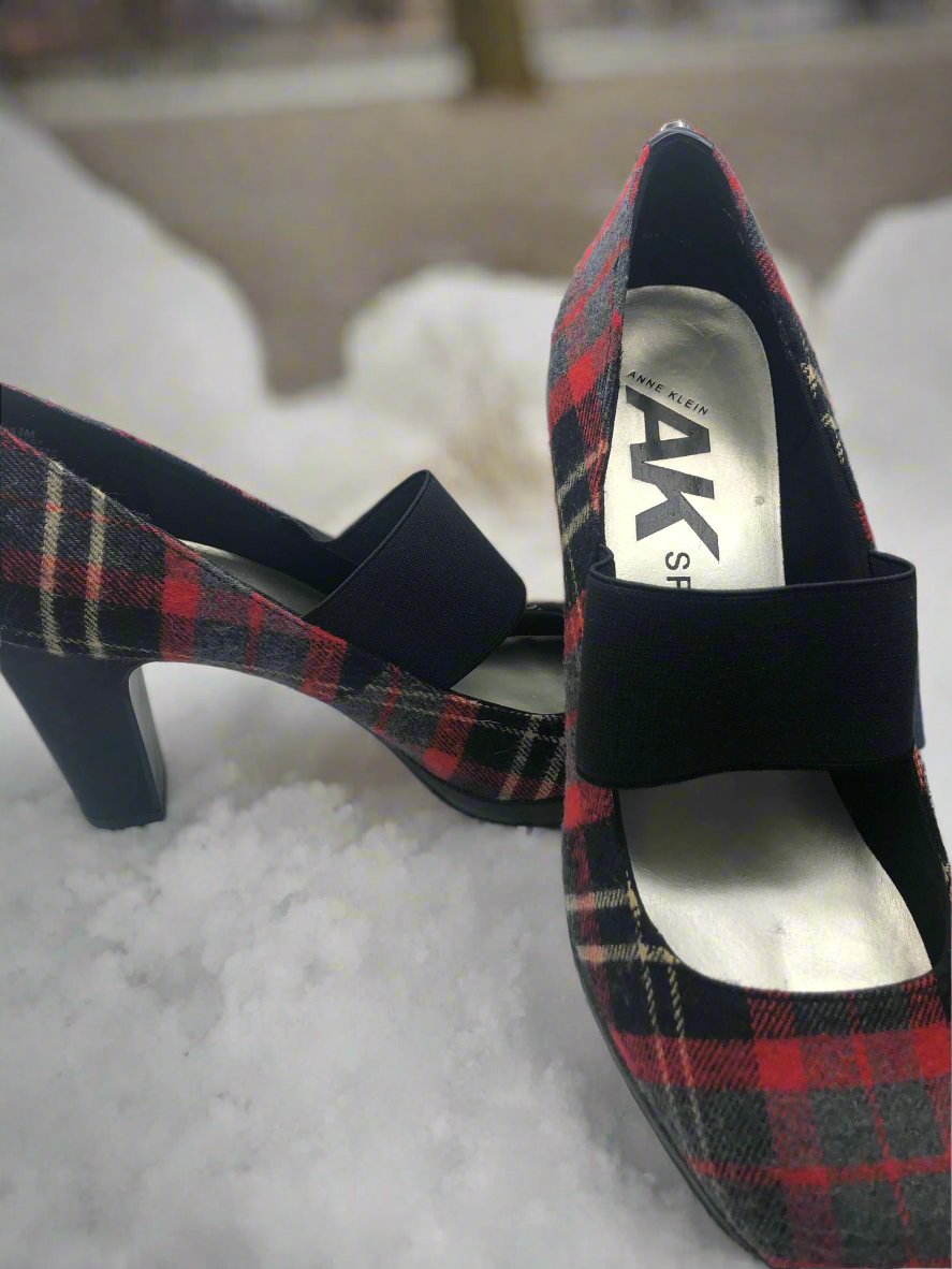 Anne Klein Sport Plaid Heels size 8.5