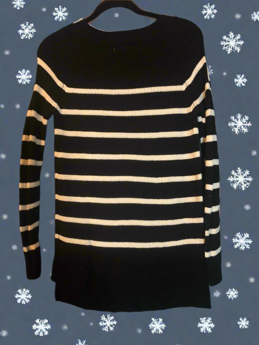 Old Navy Black and White Striped Sweater XS