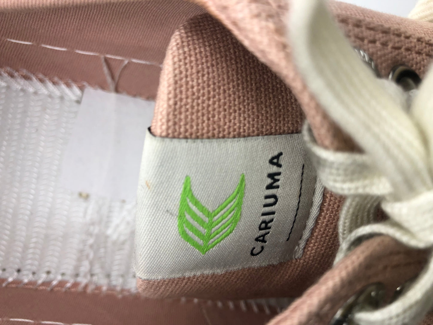 Cariuma Pink Women's Sustainable Sneakers 9.5