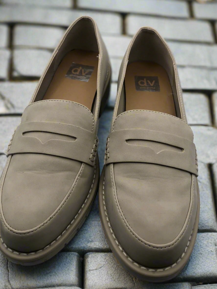 Dolce Vita Carly Penny Loafers size 8