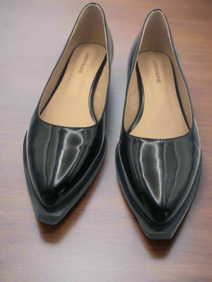 Lingxiaune Black Patent Leather Block Heel Shoes size 8.5